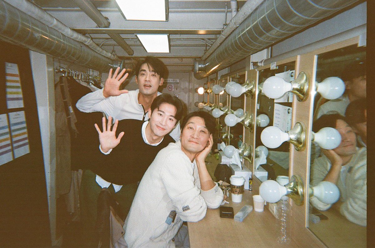 맨씨어터 tweet media