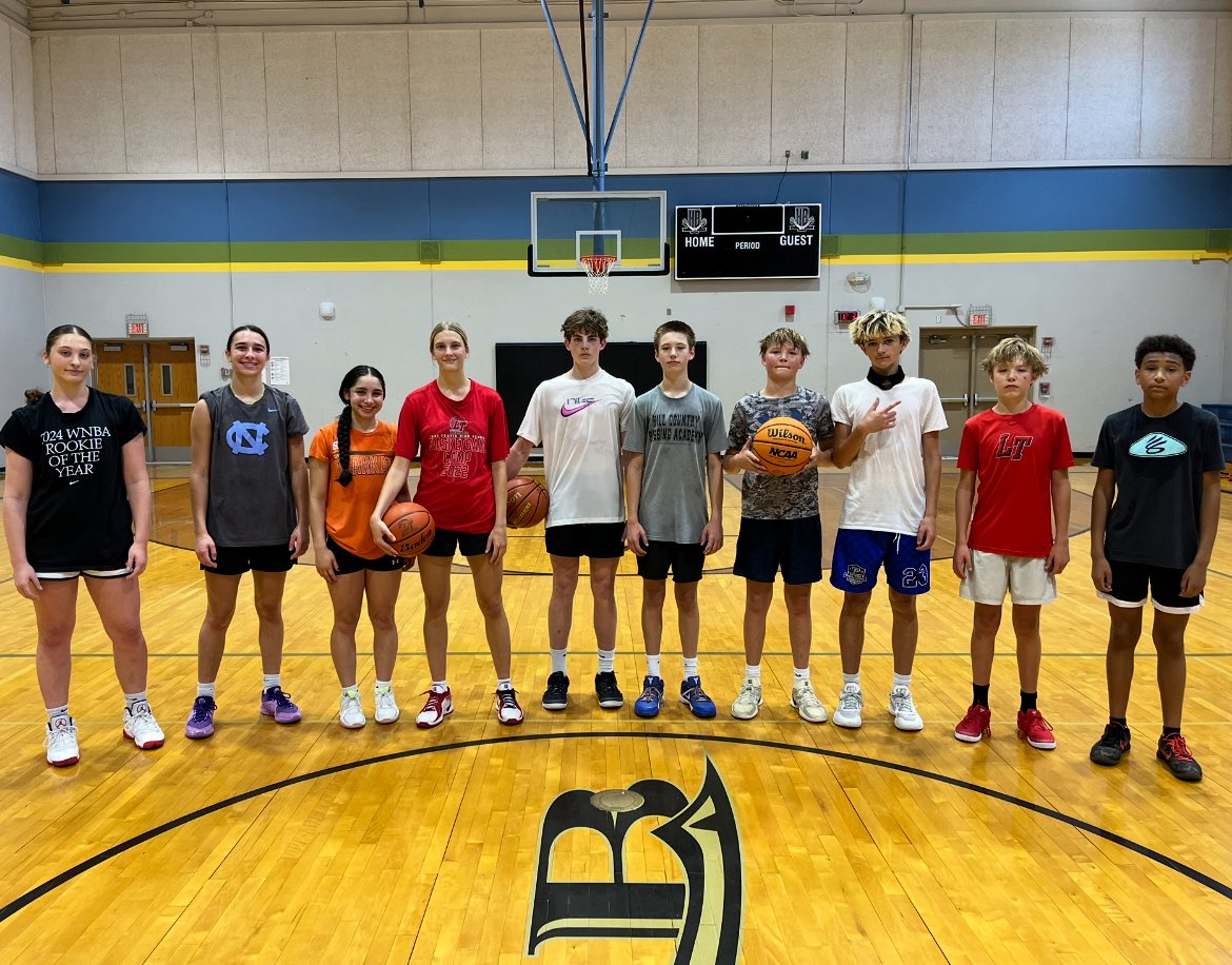 TheCEO_UTS's tweet photo. 📍Austin, TX
#Tuesday Breakfast Club & Evening GRIND Player Development Training with UTS Sports Skill Development & Travel Basketball Club ‼️
🔥 THE SUMMER TIME IS APPROACHING 🔥
#Session13 #TheFirm #PefectYourCraft https://t.co/999Q6gvw8r