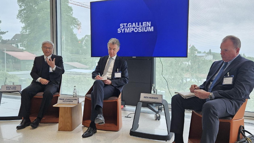 TUIIRCHINA's tweet photo. At #StGallenSymposium, Prof. Yan Xuetong discussed "Rivalry Without Ruin: How to Reimagine Security for a Turbulent World " with ex-US Army Europe Cmd. Ben Hodges &amp; Christoph Heusgen, former Chairman of the Munich Security Conference. https://t.co/FHAMTlR2vl