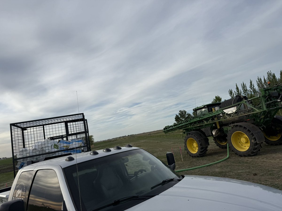 Two sprayers running.  Catching up the acres while the spud crew is still hilling them.  Life is good ! #AgTwitter