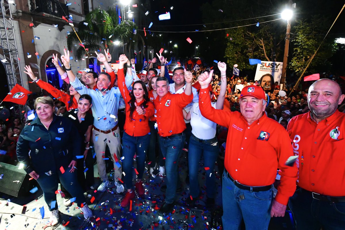 Alejandro Moreno (@alitomorenoc) on Twitter photo ¡Este es el proyecto ganador, el que mira hacia adelante y piensa en grande! Con <a href="/SCTorrecillas/">Susy Carolina</a>, Lerdo va a tener un gobierno cercano, con resultados y visión. Un gobierno que escuche, que cumpla y que transforme.
El futuro de Lerdo se construye con firmeza, y con Susy al ¡Este es el proyecto ganador, el que mira hacia adelante y piensa en grande! Con <a href="/SCTorrecillas/">Susy Carolina</a>, Lerdo va a tener un gobierno cercano, con resultados y visión. Un gobierno que escuche, que cumpla y que transforme.
El futuro de Lerdo se construye con firmeza, y con Susy al