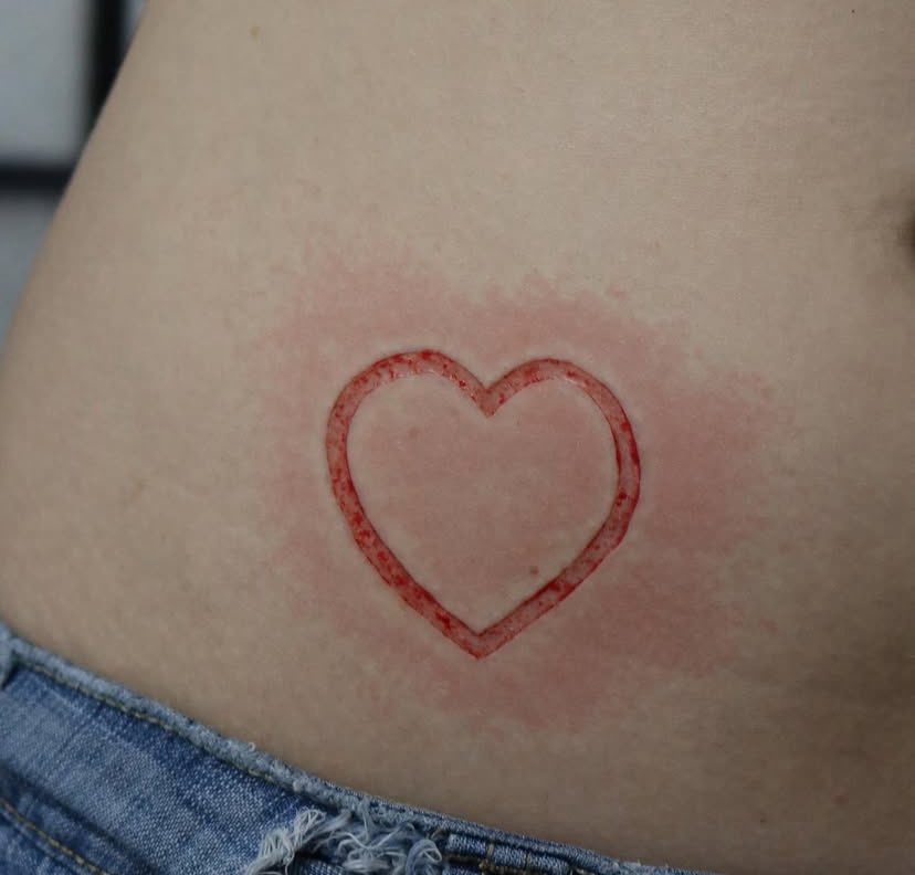 ceaeco's tweet photo. heart scarification 😵‍💫😵‍💫😵‍💫 https://t.co/id1tYqVVMb
