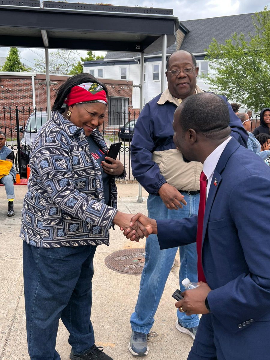 Winstonnewspost's tweet photo. This campaign is about standing up together—young people, lifelong residents, and elders—to make sure every voice is heard in the decisions that shape our community’s future.

#Mattapan #hydepark #roslindale #readville #bospoli https://t.co/Xox76zRjlA