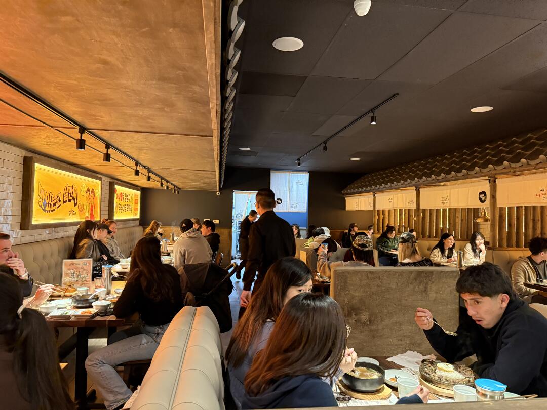 halay100's tweet image. I'm not a fan of curry or cheese but I've been overwhelmed by this Korean restaurant!