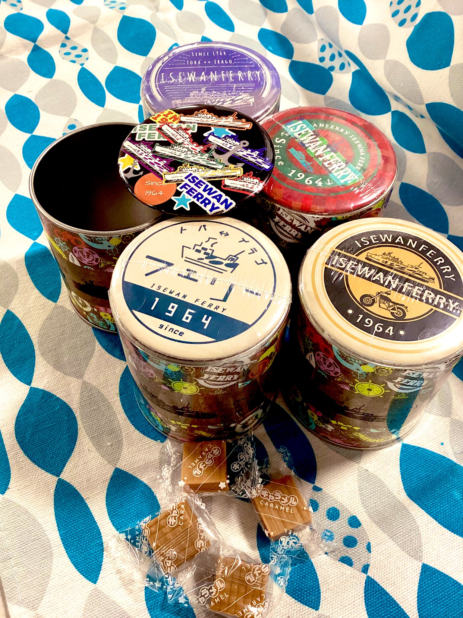 OMORI展 トレーディング缶バッジFARAWAY TOWNverコンプリート OMORI マンガ缶バッジ 4種 OMORI展 トレーディング缶バッジ