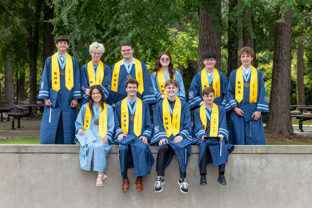 mustangmon's tweet image. Beyond the Numbers: The Stories of Kingwood’s Top 10 Seniors
By: Tamir Shaw
khsmustangmonthly.com/6172/features/…