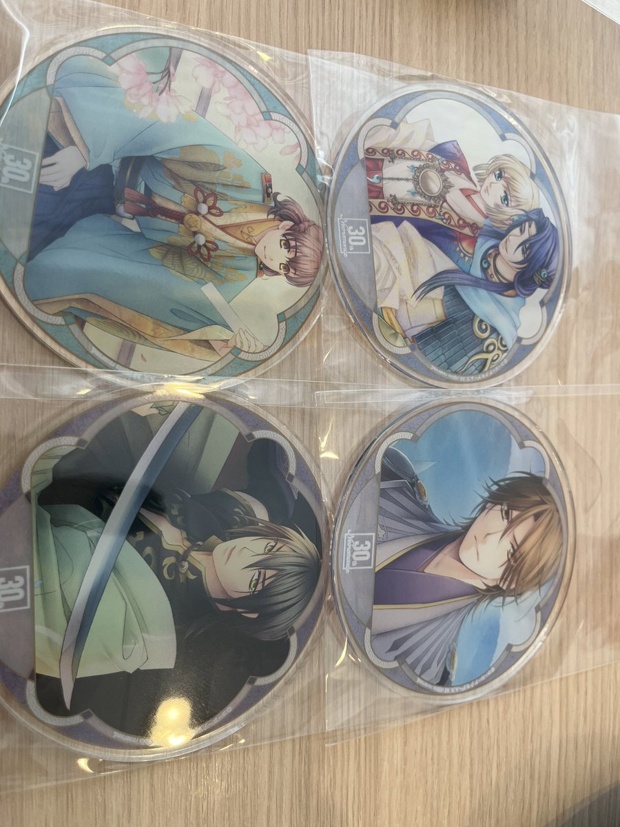 【交換、譲渡】遙かなる時空の中で 遙か7　遙か4　グラッテ　アクコ　アクリルコースター

譲)画像参照

求)コロッタ忍人
コースター七緒、武蔵

(武蔵は他2と纏めてのみ)
本日池袋手渡しまたは郵送希望
コースター⇄コロッタも可能
その際は差額不要希望