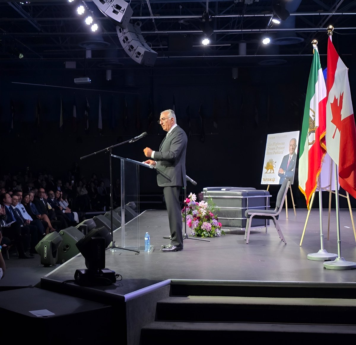 A captured moment from a night that bridged centuries. From Cyrus the Great to now, 2,500 years of shared history between Persians and the Jewish people. Last night in Toronto @officialrezapahlavi reminded us that Iran’s true identity is one of freedom, dignity, and peace, not