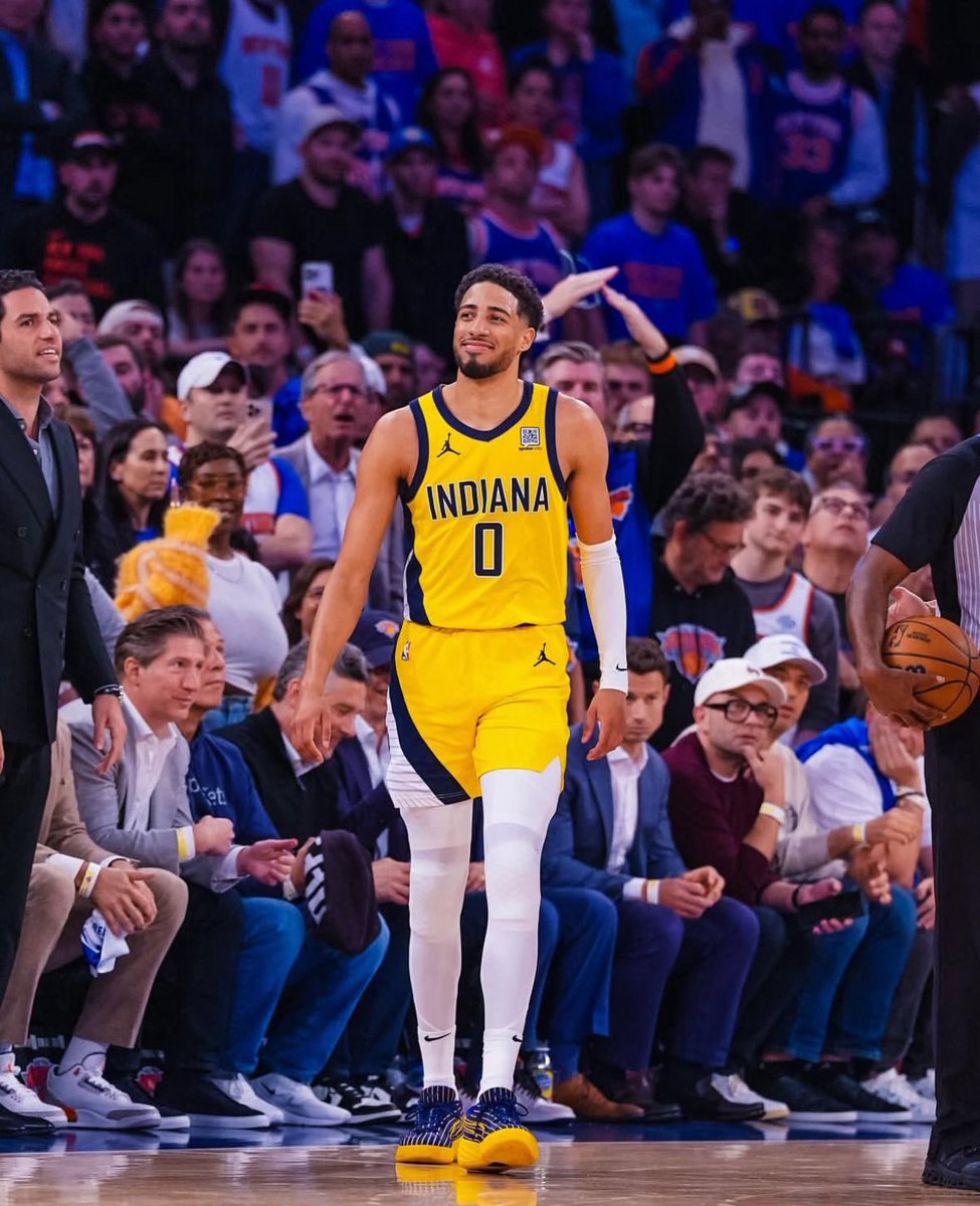 Tyrese Haliburton has 3 career games with: 

30+ PTS
15+ AST
0 TOV

In the regular-season and playoffs

Nobody else has more than one.