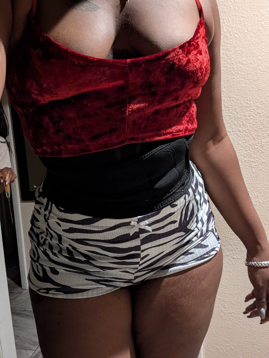 Just a close up..  don't look too hard. 🤣💦🔥💯