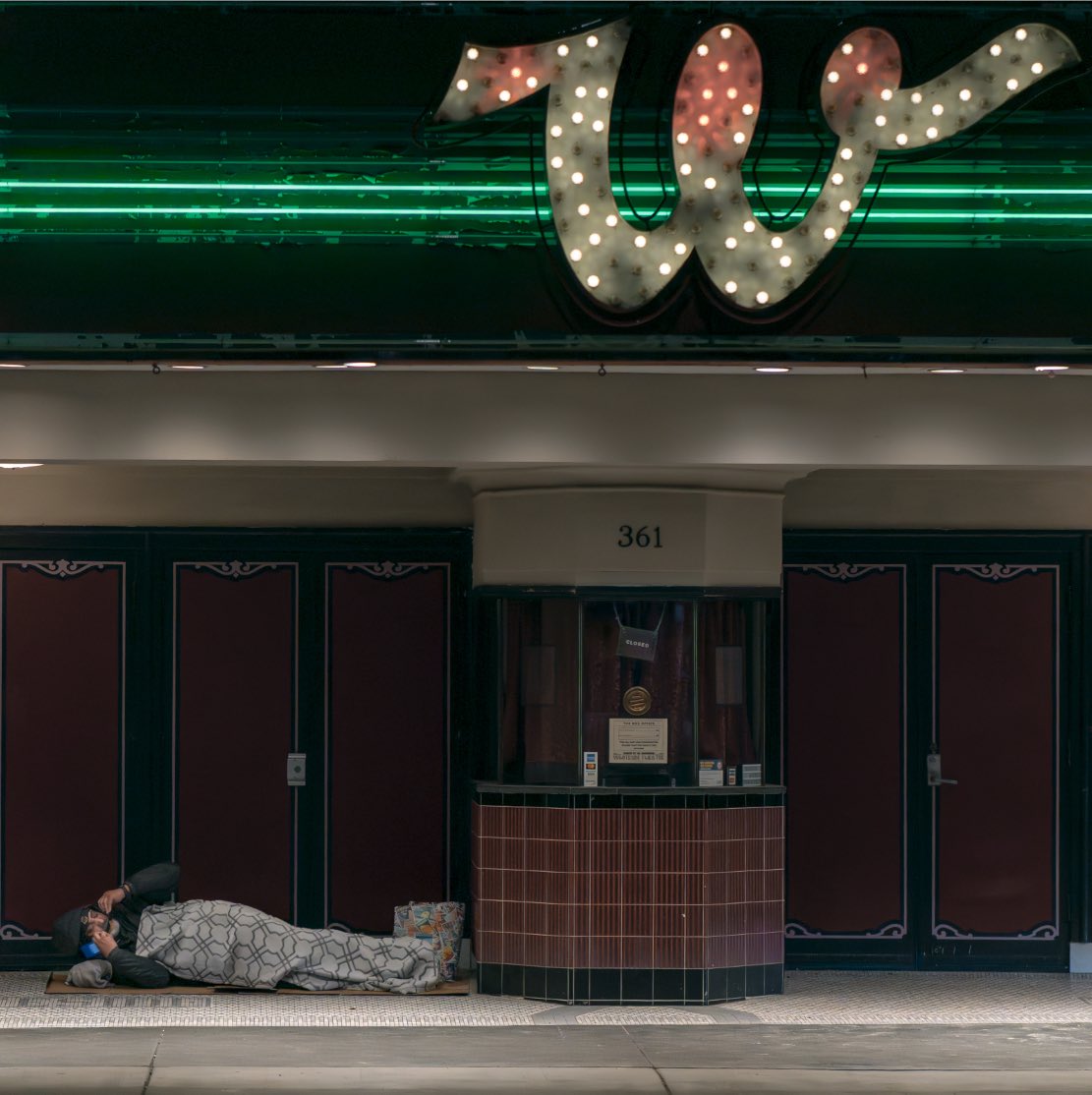 moment_theory's tweet image. an ode to an inhospitable luxury