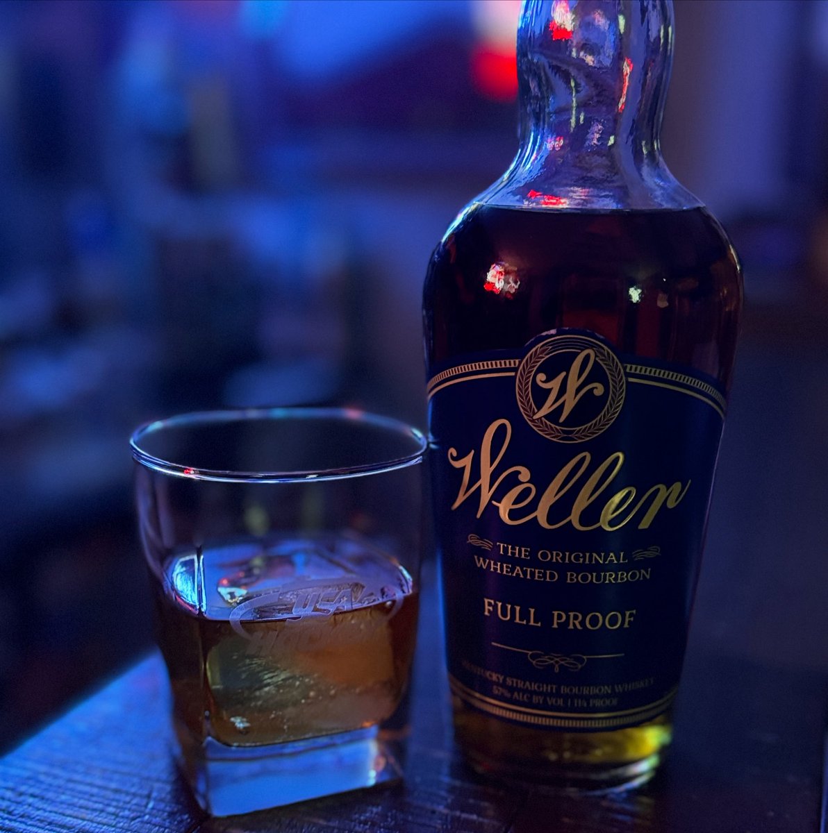 Today called for a pour of Weller Full Proof. Love the vanilla nose, sweet caramel flavor, and big finish. Silky smooth. 

#wellerbourbon #bottomsup #bourbonwhiskey #cheers #buffalotracedistillery #fullproof #pourmeadrink