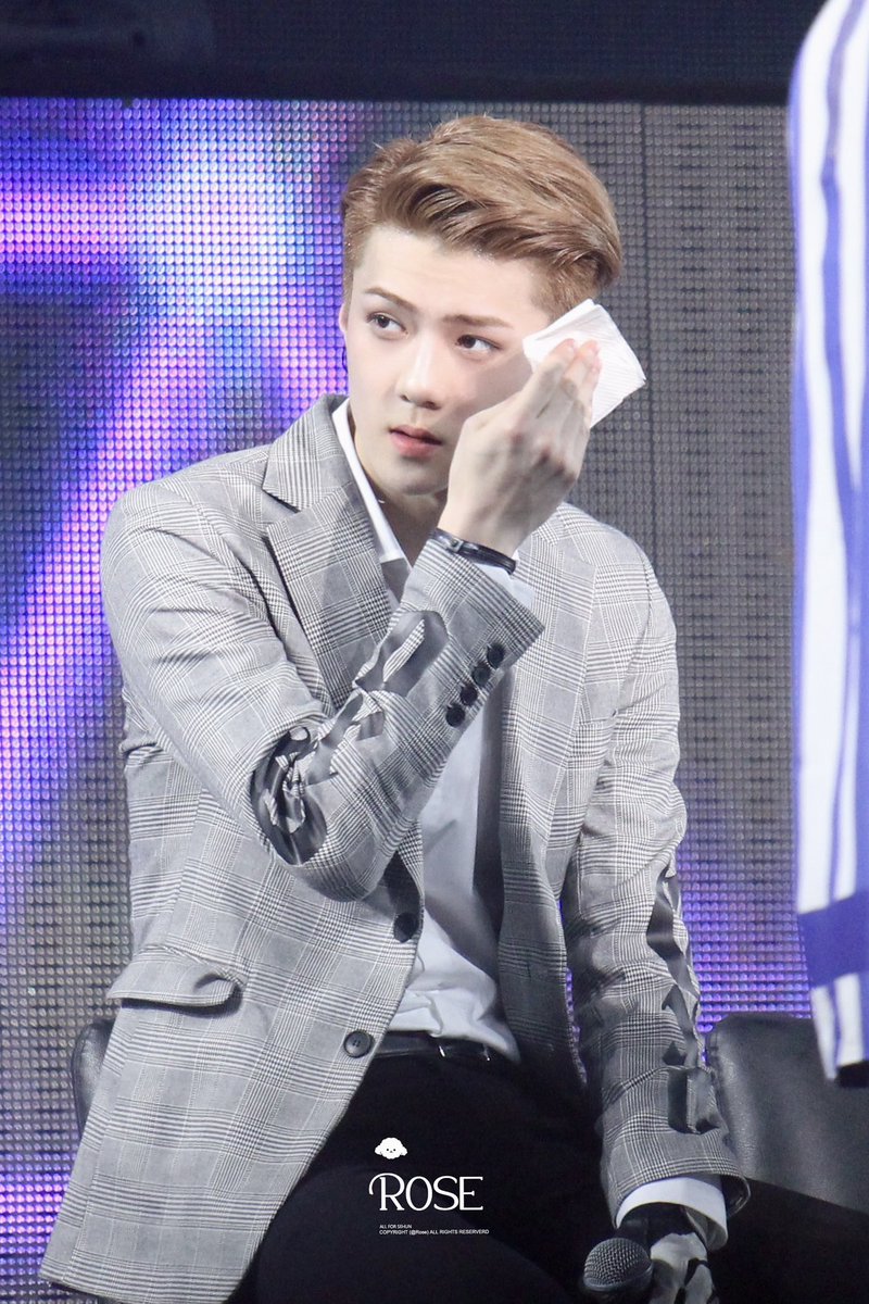 140511 꼬마야☺️

#SEHUN #세훈 #吴世勋