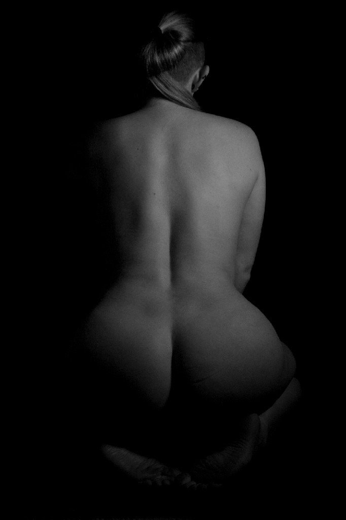 Ember Springs (@emberspringsxxx) on Twitter photo I thought this was a cool ass shot (literally!) <a href="/dezphotobrand/">Angelic PiXXXels</a>
#photography #blackandwhite #modeling I thought this was a cool ass shot (literally!) <a href="/dezphotobrand/">Angelic PiXXXels</a>
#photography #blackandwhite #modeling