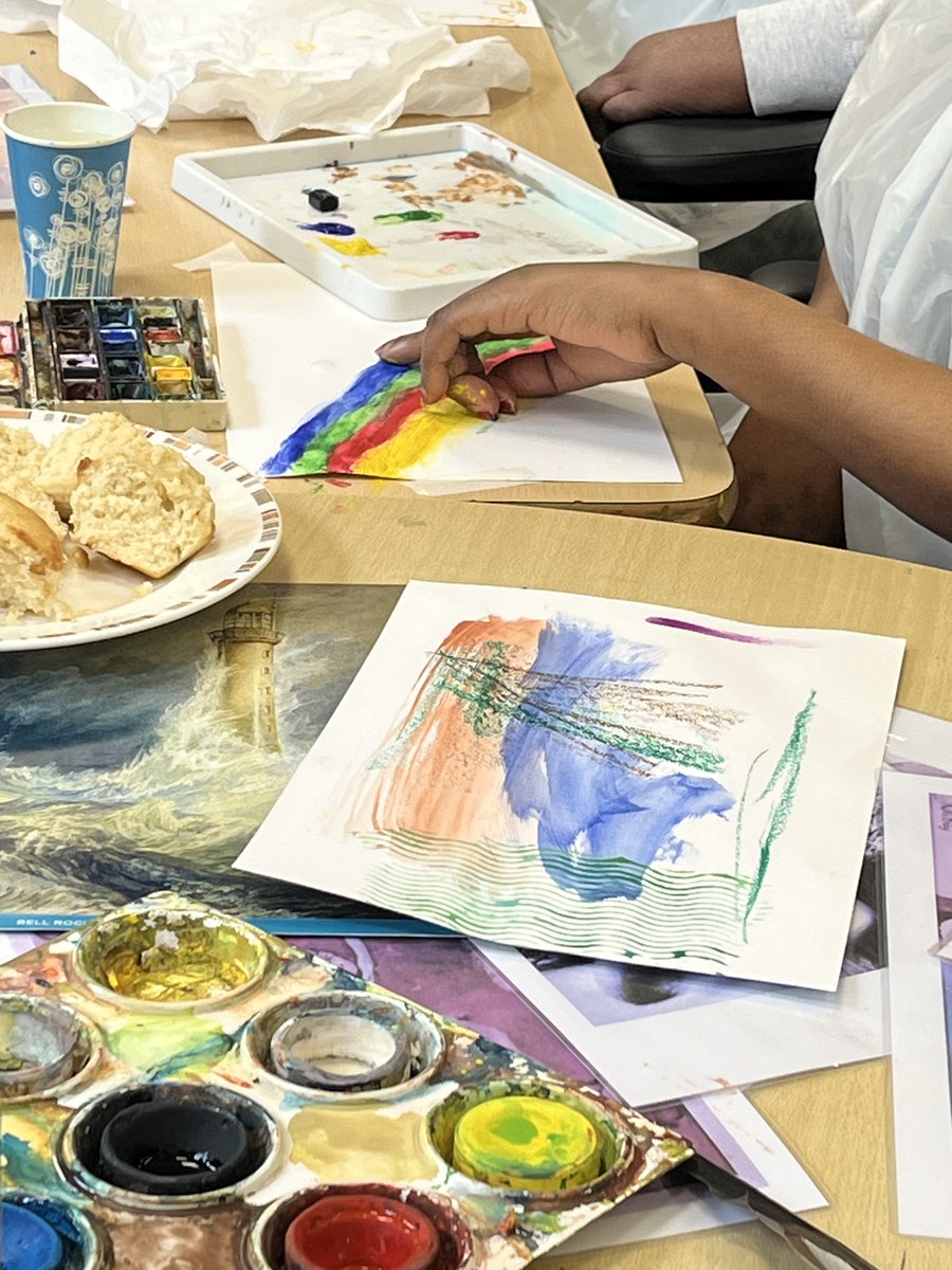 sensinglorna's tweet image. #ACreativeTransformation Session 4 at the Neurorehabilitation Unit, @QSNeurosurgery: "Unlocking the Imagination". The learning lesson of today: Let's just paint. That does the magic. Patients began to tell their stories, using oil pastels, watercolour and gouache. What a session.