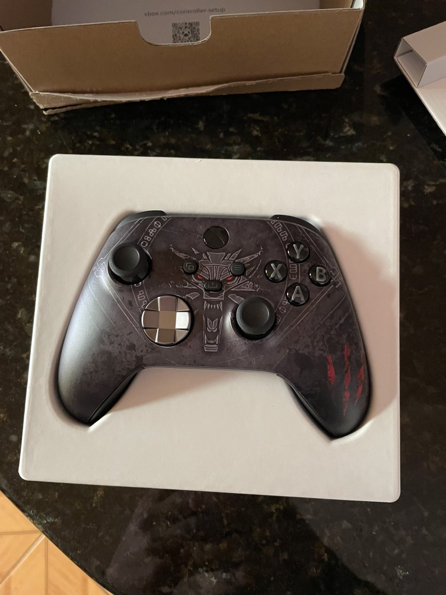 BoostyWhispers's tweet photo. What the absolute F Microsoft! This is the worst ever packaging for a Xbox controller. This limited edition came in a plain ass box!!! As a collector I’m extremely disappointed ☹️ @XboxANZ  @thewitcher @XboxP3 I am now considering to cease collecting if this is the way forward! https://t.co/1dajX49X3y