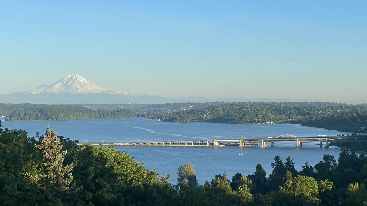 Tina Shepard (she/her) ๐๐๐ปโโ๏ธ๐ง (@shepard_tina) on Twitter photo Today just kept getting prettier. Feels like summer. #wawx <a href="/MtRainierWatch/">David at RW HQ - Is The Mountain out? ๐</a> Today just kept getting prettier. Feels like summer. #wawx <a href="/MtRainierWatch/">David at RW HQ - Is The Mountain out? ๐</a>
