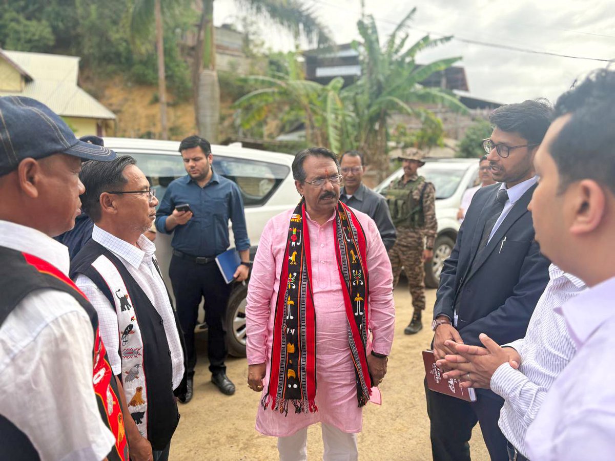 hdmalhotra's tweet photo. Interacted with local residents of 📍 Khangshim Village in Tengnoupal District, Manipur, along with DC Sh. Saurabh Yadav, SP Sh. Rahul Gupta, and Village Chief Sh. Angshim Tongtang. 
Highlighted the @narendramodi Government’s commitment to the North East and shared details of key Central schemes being implemented in Manipur. 

Every 15 days, one of the Central Minister visits a North Eastern District to assess the development in the region. 
#ViksitManipur #ViksitBharat 
.
.
@PMOIndia @narendramodi 
@NHAI_Official @nhidcl @MORTHIndia @nitin_gadkari 
.
.
#HarshMalhotraBJP