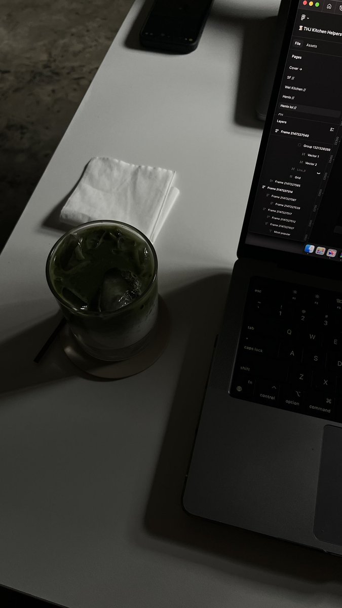HiAdiyat's tweet photo. Designing while sipping matcha — it just hits different. Calmer, more focused.
What’s your go-to drink while designing?
🟢 #TeamMatcha vs 🟤 #TeamCoffee https://t.co/QjIJv1IaOJ