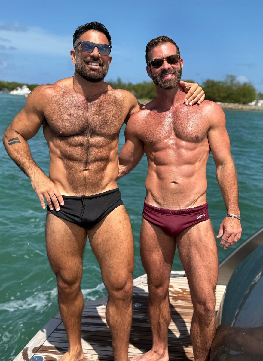 MikeBenzel's tweet photo. Memorial Day Weekend! @Fede_diaz_miami @MikeBenzel https://t.co/7S3SmufcgY