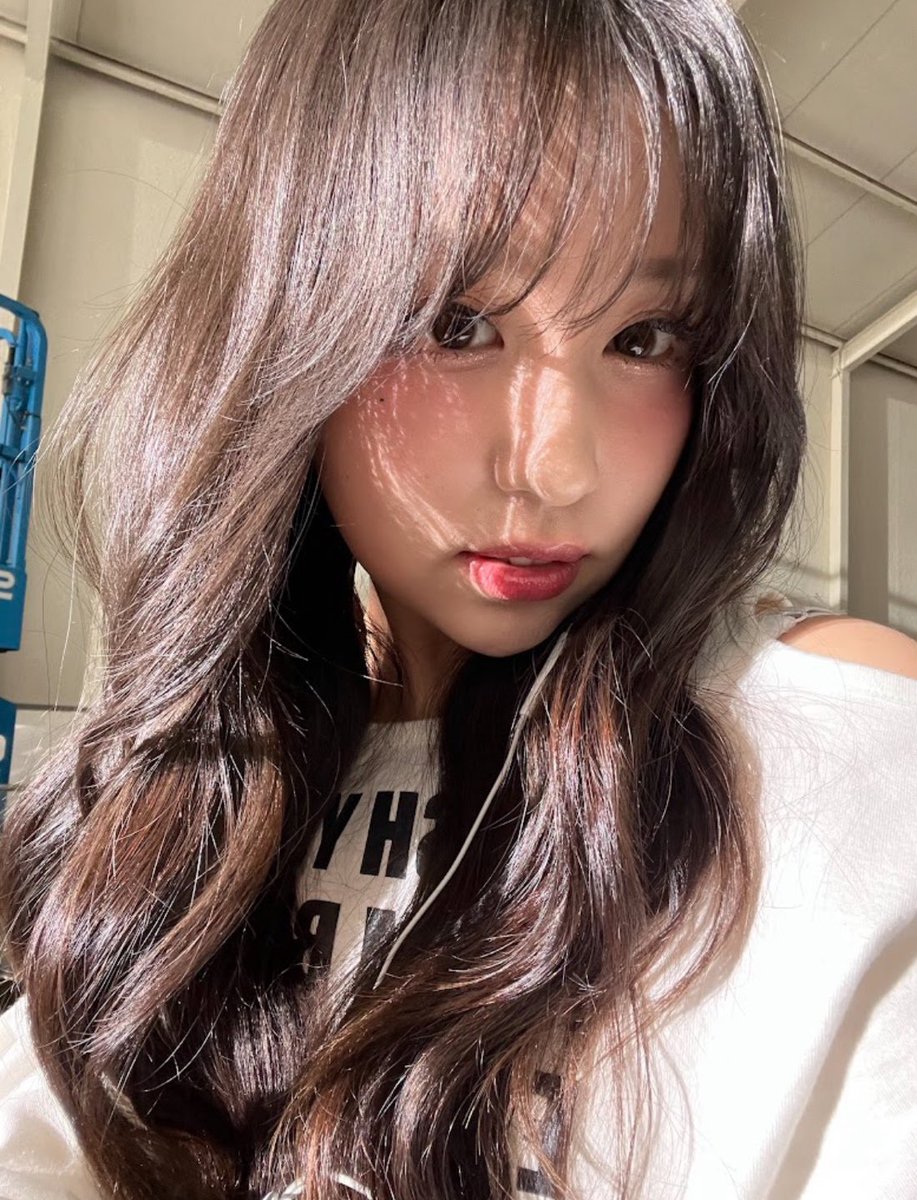 [#소라]
야옹!!🙂‍↔️🧐

#WOOAH #우아 #SORA