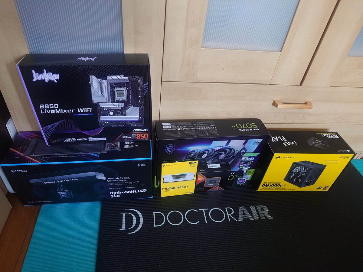 WinU_3's tweet photo. 第2便
原口ニキでおなじみのASRock https://t.co/JSNAFn6UjO