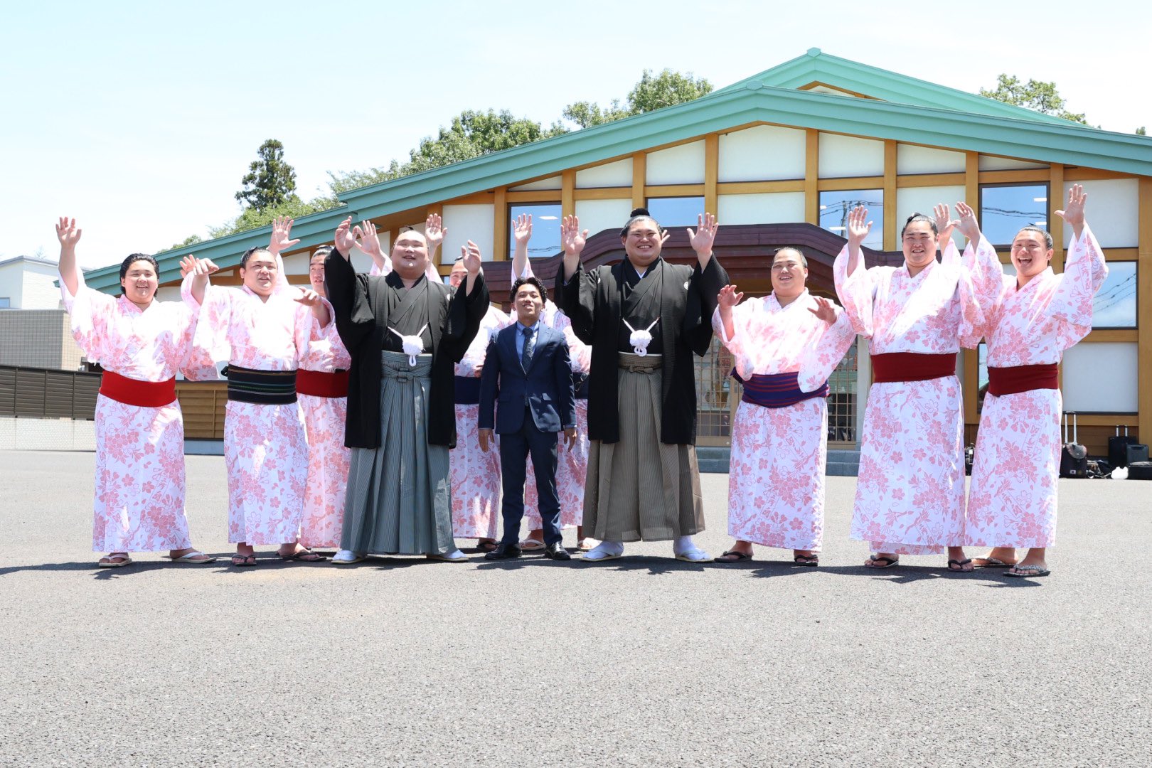 二所ノ関（稀勢の里）情報局 (@nishonoseki) / X