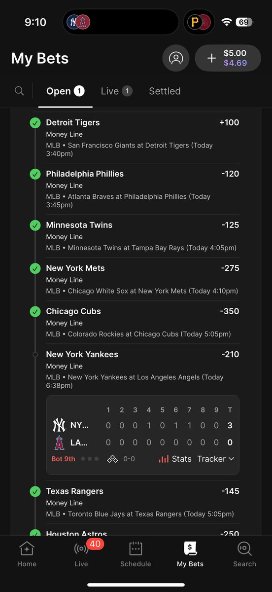 imalmos's tweet photo. Removed the Royals to win, sweated the walk off with the cubs, just for the diamondbacks to blow a 6-0 lead @BlitzerAi https://t.co/BW52W9khGF