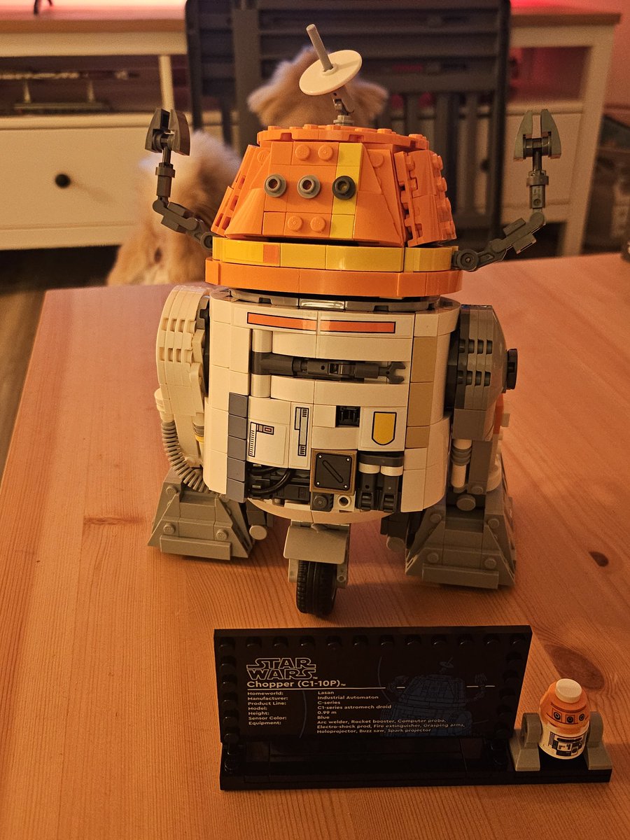 saipheroo's tweet photo. Chopper is built! ☺️ #LegoStarWars https://t.co/QrGR2W8O0H
