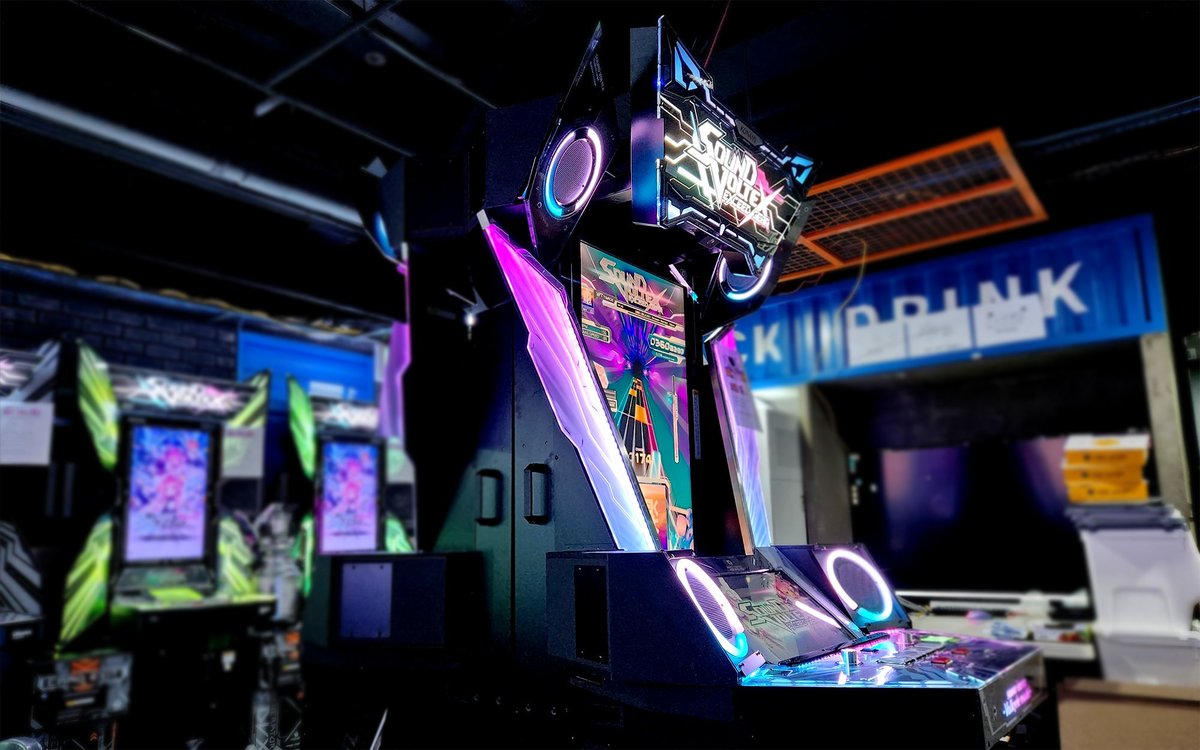 (RT부탁드려요)
태릉 오락실 리듬게임 기기 판매합니다
사운드 볼텍스 발키리 모델 1500만원
마이마이 DX 2500만원

문제없이 운영중인 기계들로 상태, 매출 확인 가능합니다.
입금 즉시 가져가실 수 있고, 여의치 않으시다면 매장에 그대로 두고 재임대 위탁운영도 가능합니다. 감사합니다!!