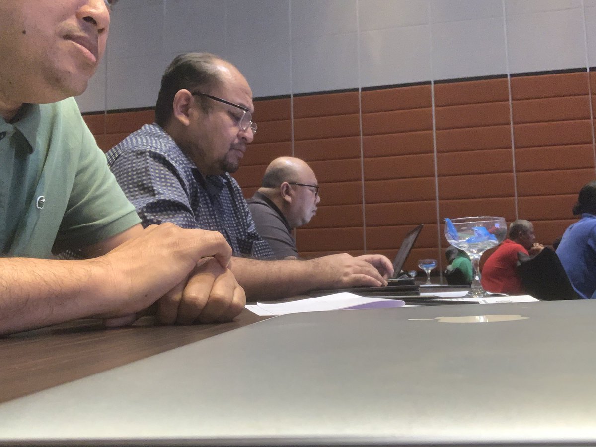 Our Sufi Group CEO <a href="/mfarizjaafar/">fariz jaafar</a> is the guest of honor at Zakat Selangor PATH event at Premiere Hotel Klang last weekend. 

<a href="/myfaizhakim/">Hakimoto San 🍉</a>