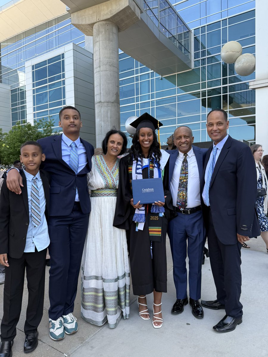 yonasgeda's tweet photo. Proud uncle: My cousin, Ephrata Geda graduated with honors from Creighton University. For a year, she will scribe at Mayo Clinic in Minnesota before she embarks upon medical school. Pic : Ephrata, her parents, her sibs &amp; myself. May 17, 2025. Omaha, NE https://t.co/oYdF40XJBm