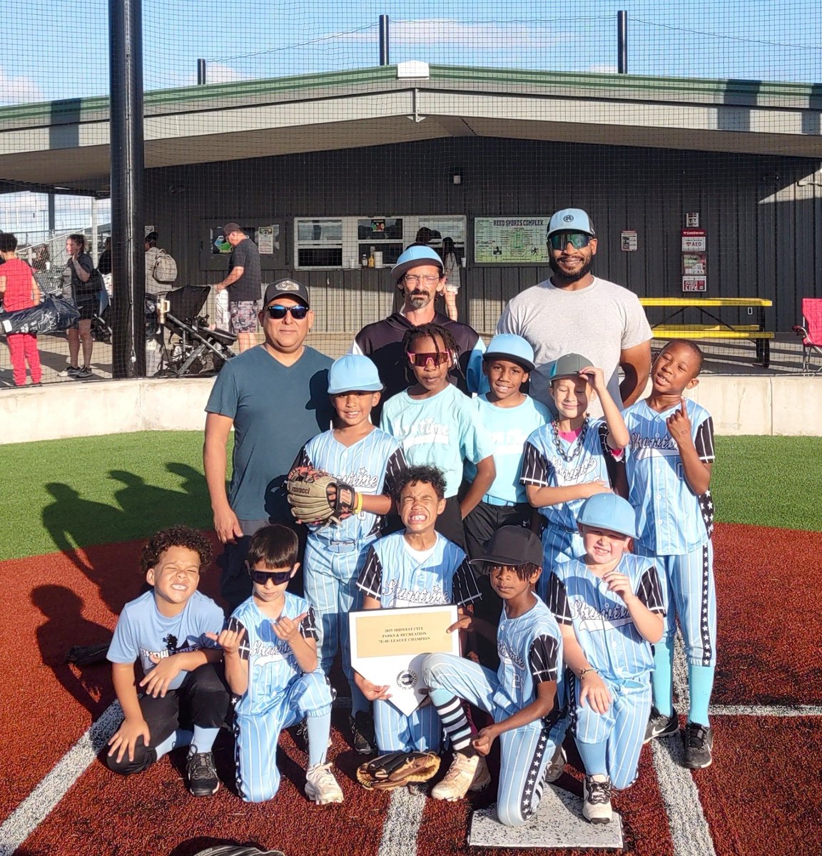 Congratulations to Showtime Elite 7U/8U on winning the <a href="/MWCParksRec/">MWC Parks & Rec</a> Spring League 7U-8U Division Regular Season Championship... ⚾