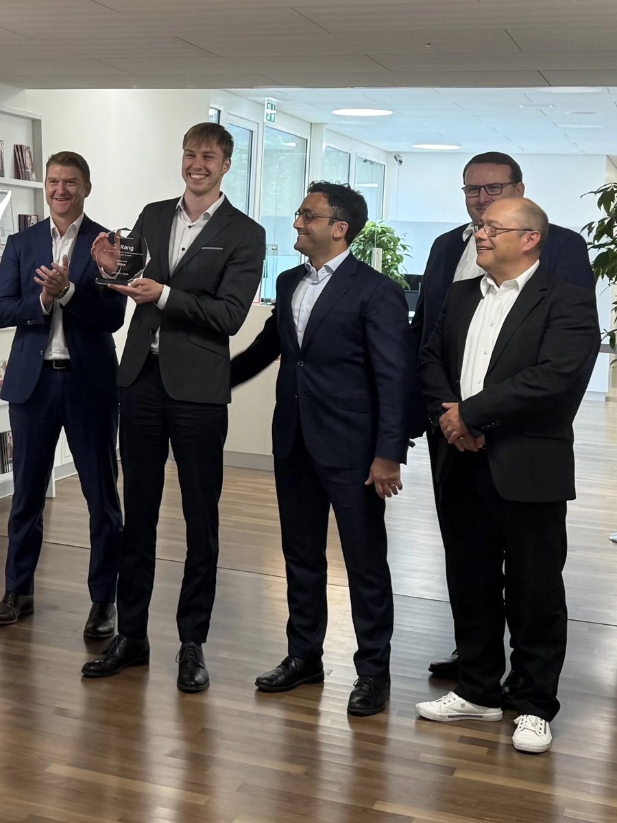 Wie zufrieden sind Kunden mit ihren Bankfilialen? Die Firma hypt untersuchte die Google-Bewertung von knapp 1800 Filialen von 33 Schweizer Banken. 
🏆Wir belegen Platz 1 der grossen Banken! Ein Ansporn, weiter täglich unser Bestes für die Kunden zu geben.
migrosbank.ch/de/ueber-uns/u…