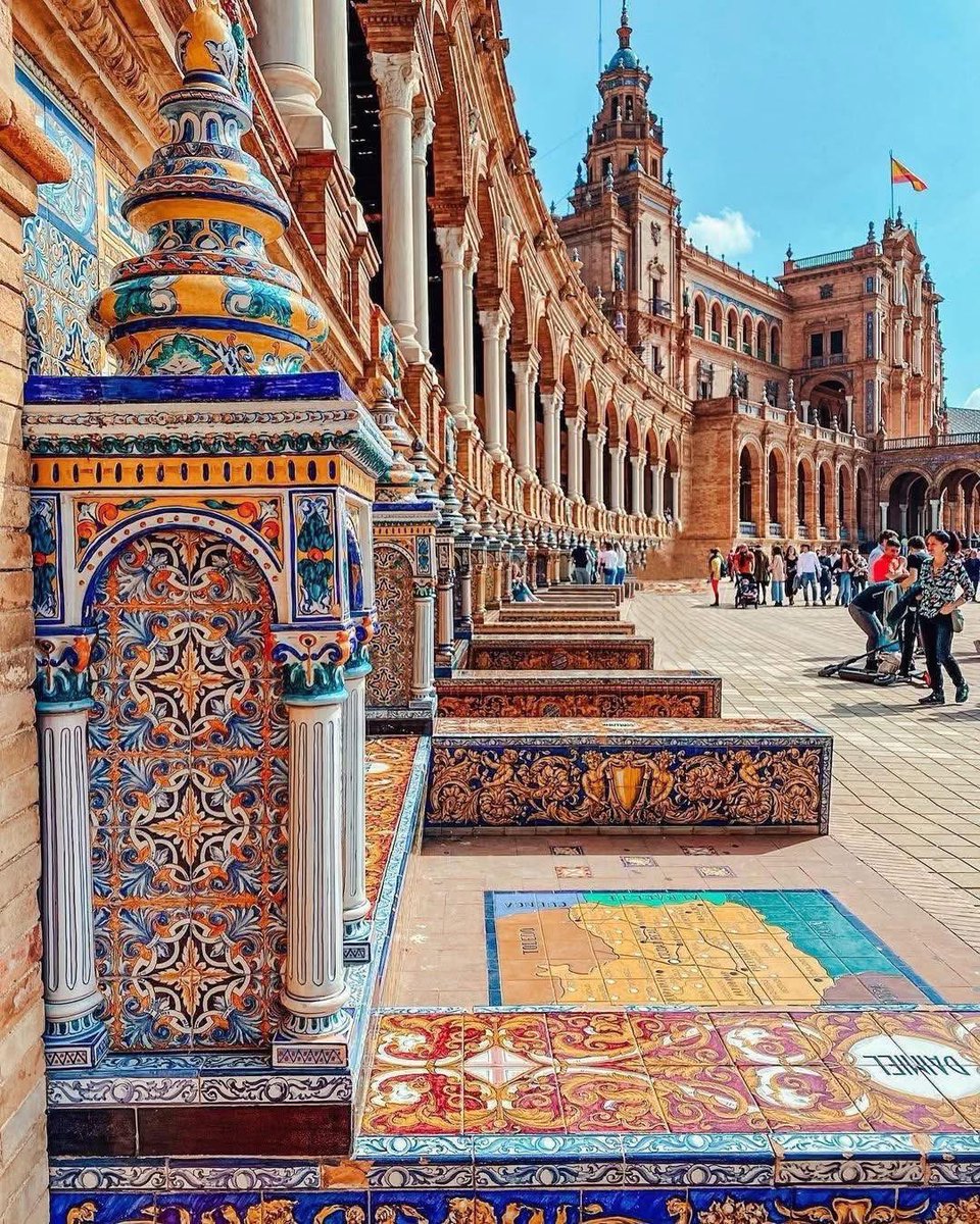PrettyCitiesX's tweet photo. Seville, Spain 🇪🇸 https://t.co/7Zho1qz3uq