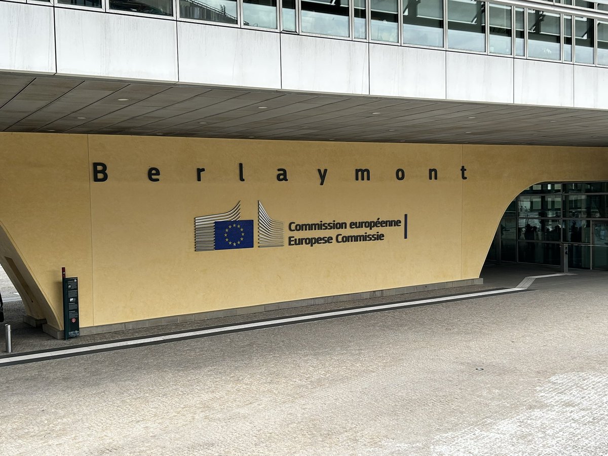 Alkuviikko Brysselissä. EU:ssa tapahtuu varautumisessa nyt paljon ja toivovat erityisesti Suomelta hyviä käytäntöjä sekä tukea #huoltovarmuus ja #varautuminen toiminnasta. Suomi tarvitsee myös EU:n tasoista varautumista, joten hyöty yhteistyöstä on jaettu.