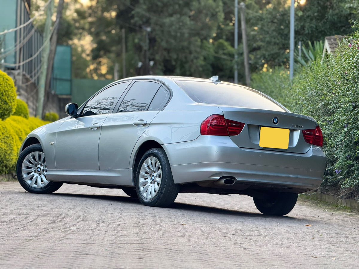 Kymathi_K's tweet photo. 🔥2009 BMW 320i_🔥

Specs_
2000cc :: Fabric Interior :: Power Seats :: Steering Controls :: Sunroof :: Original Paint :: Adaptive Front Lights :: Alloy Rims :: Fog Lights

Price :: 1,050,000/=

Call :: 0768130582::0115920209 https://t.co/Z1SU57Eeul