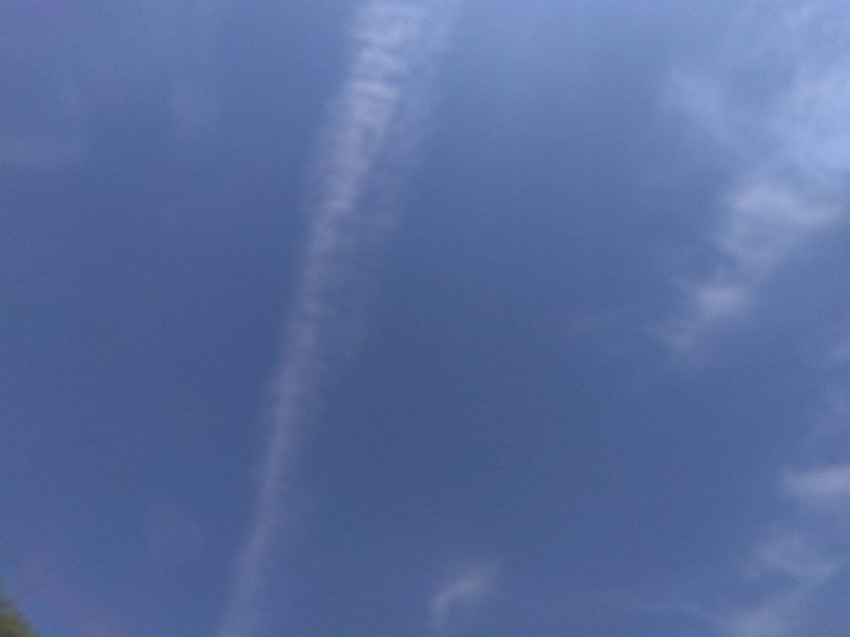 Ocokela's tweet photo. @realDonaldTrump
@RobertKennedyJr
@elonmusk
Today, a lot of chemtrails like Agent Orange are being sprayed over Shiga Prefecture in Japan, please stop them as soon as possible! https://t.co/DawAPsRc6b