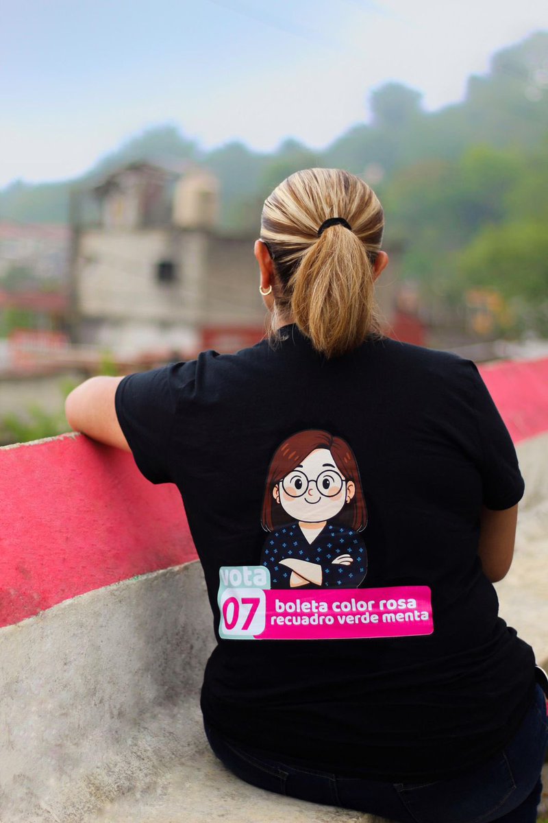 MontserratGCon's tweet photo. Estamos en la recta final 💜 Este 1º de junio vota con conciencia. En la boleta rosa, recuadro verde menta, escribe 07. Vota por Montserrat Garza. #Vota07 #JusticiaCercana 🗳️#Elecciones2025 https://t.co/VCyyucAYlx