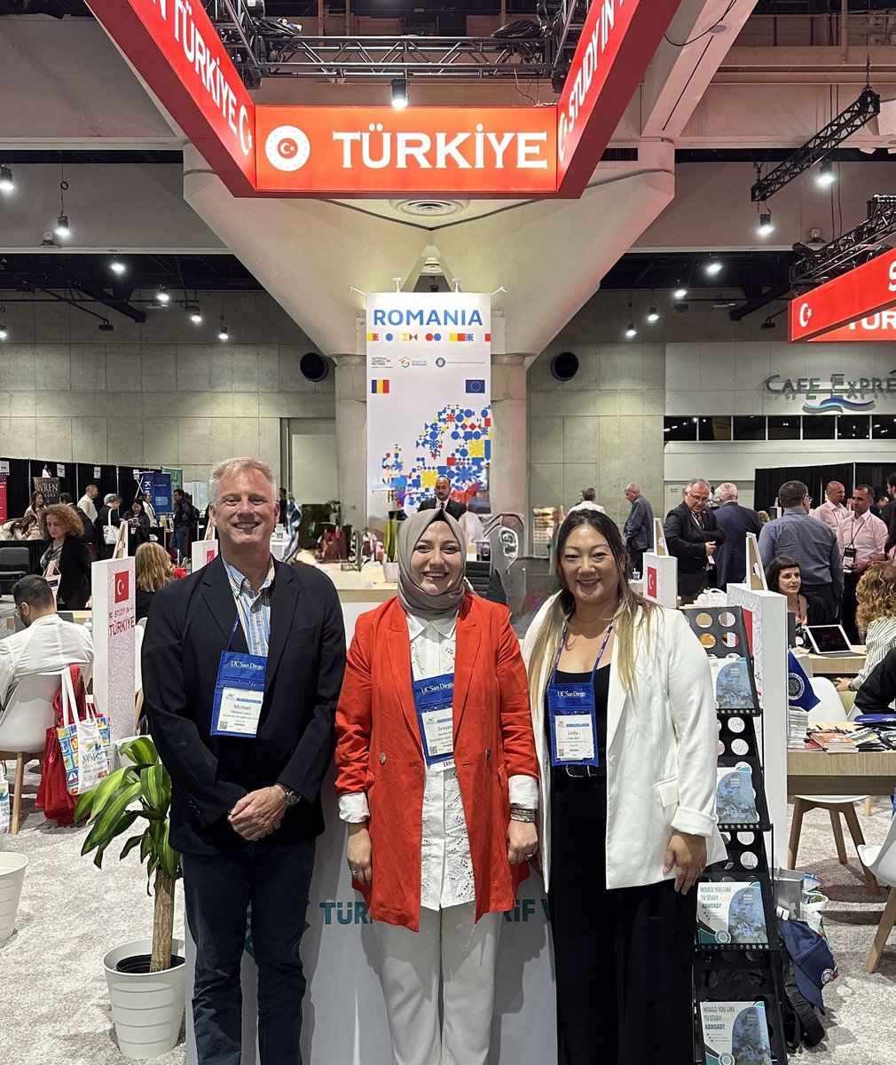 iro_bezmialem's tweet photo. We proudly represented our University at NAFSA in San Diego, with our Secretary General, Dr. Zeynep Görmezoğlu. We’ve met with colleagues, from UC Irvine, Rowan and Nord Universities. Highlight of today was seeing Prof. Zeliha Kocak. 
Looking forward to fostering collaborations! https://t.co/x8zIuPBYhr
