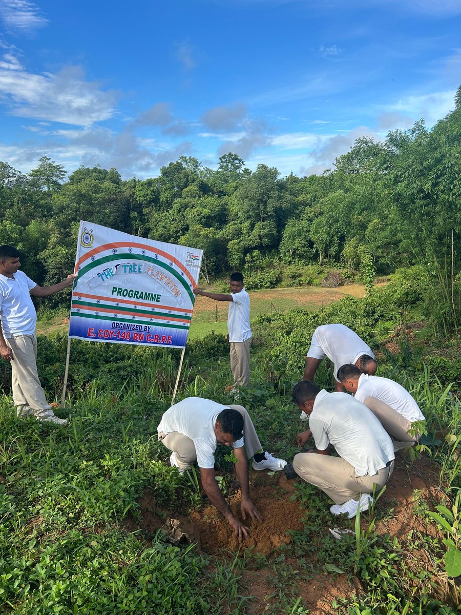 crpf140bn's tweet photo. Today Tree plantation drive organised by E/140 Bn., CRPF, at location Uptakhali, Panisagar, North Tripura.🌳🌿🌲
#treeplantation #EnvironmentalProtection
#treeplantationdrawing
#planting_tree
#worldenvironmentday https://t.co/U3MnHSRZI0