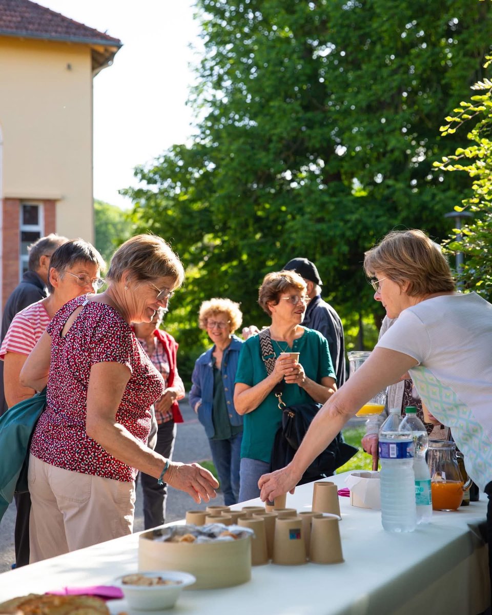 ✨ 𝐋𝐞𝐬 𝐠𝐫𝐚𝐧𝐝𝐬 𝐩𝐫𝐨𝐣𝐞𝐭𝐬 𝐧𝐞 𝐧𝐨𝐮𝐬 𝐟𝐨𝐧𝐭 𝐩𝐚𝐬 𝐨𝐮𝐛𝐥𝐢𝐞𝐫 𝐥𝐚 𝐩𝐫𝐨𝐱𝐢𝐦𝐢𝐭𝐞́, 𝐧𝐢 𝐥𝐚 𝐫𝐢𝐜𝐡𝐞𝐬𝐬𝐞 𝐝𝐞𝐬 𝐞́𝐜𝐡𝐚𝐧𝐠𝐞𝐬 𝐬𝐮𝐫 𝐥𝐞 𝐭𝐞𝐫𝐫𝐚𝐢𝐧.

Hier soir, après la visite du Ministre de la Justice et l’annonce de la la construction du