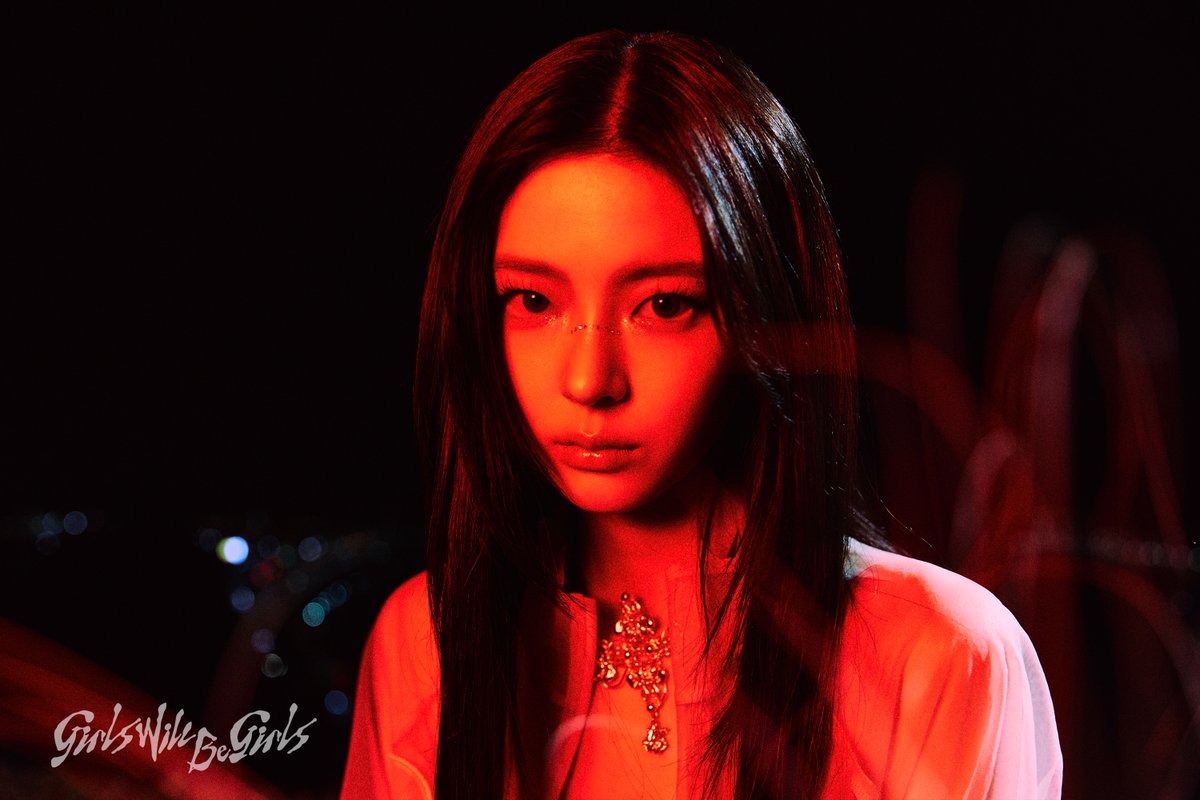 ITZY tweet media