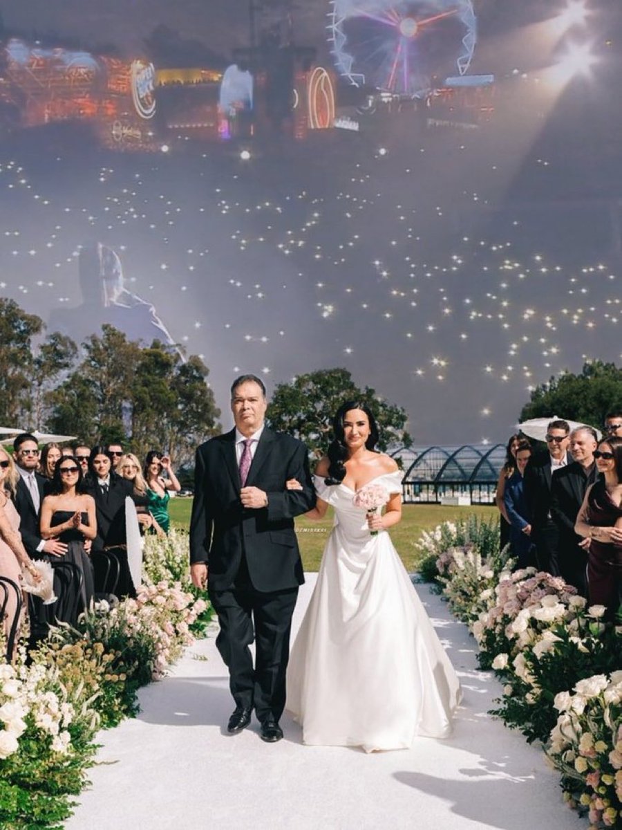 DevonnesMuse's tweet photo. this beautiful edit made by a fan that symbolizes that Lovatics give Demi and Jordan their blessings and that we are proud of her https://t.co/k1VUvhxqj8