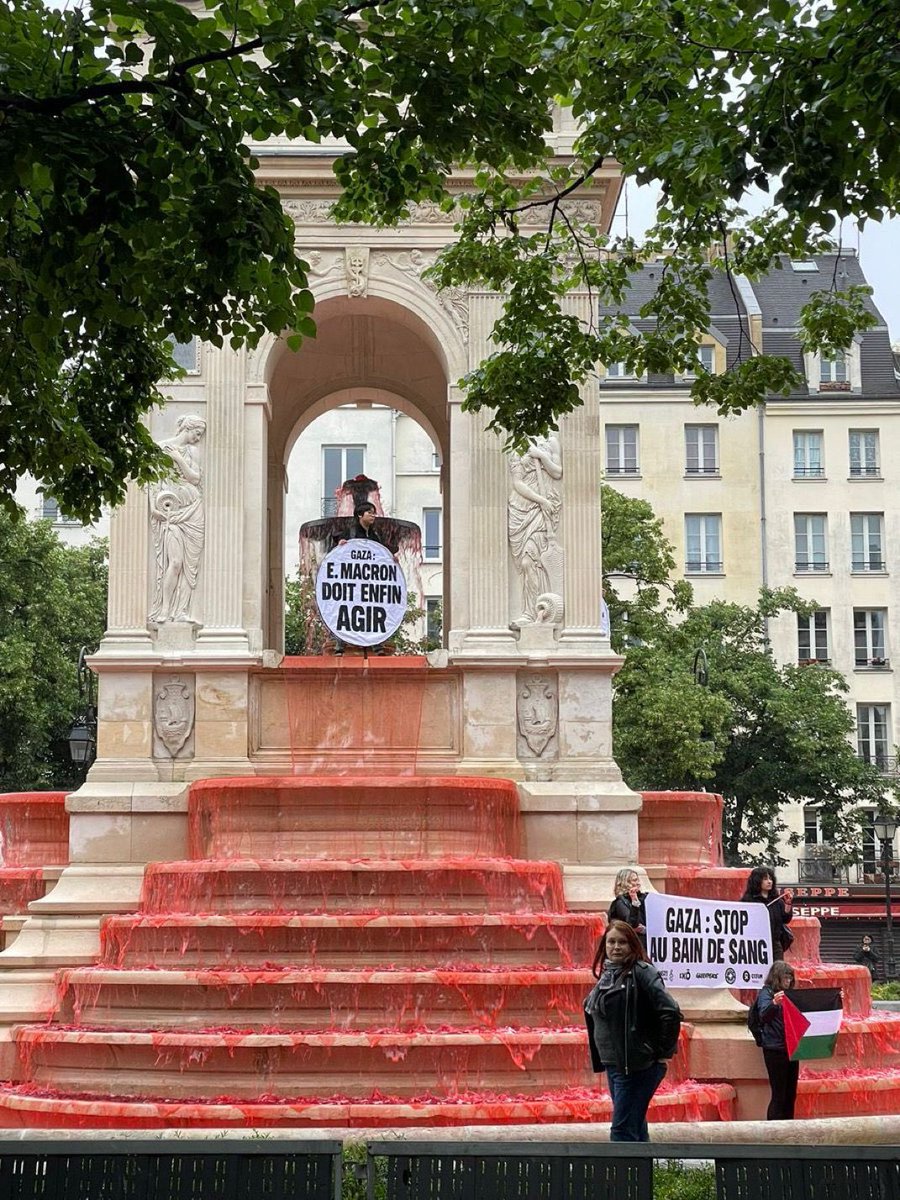 Comme pour chaque dégradation, nous portons évidemment plainte après le vandalisme de la fontaine des Innocents, tout juste restaurée par la ville tandis que nos services nettoieront le système hydraulique, comme d’habitude également. Nous comptons sur la police et la justice.