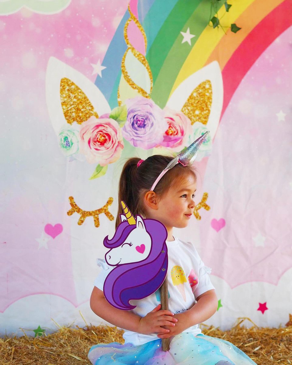 UNICORN MAGIC is in the air @pennywellfarm 

#unicorns #mayhalfterm #pennywellfarm