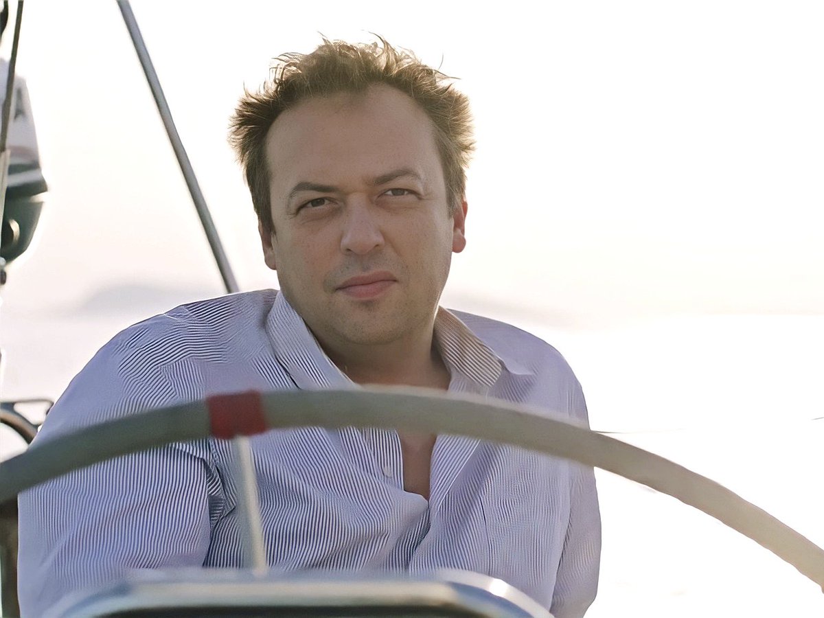 evrenin en yakışıklı kurgusal doktoru 🤍