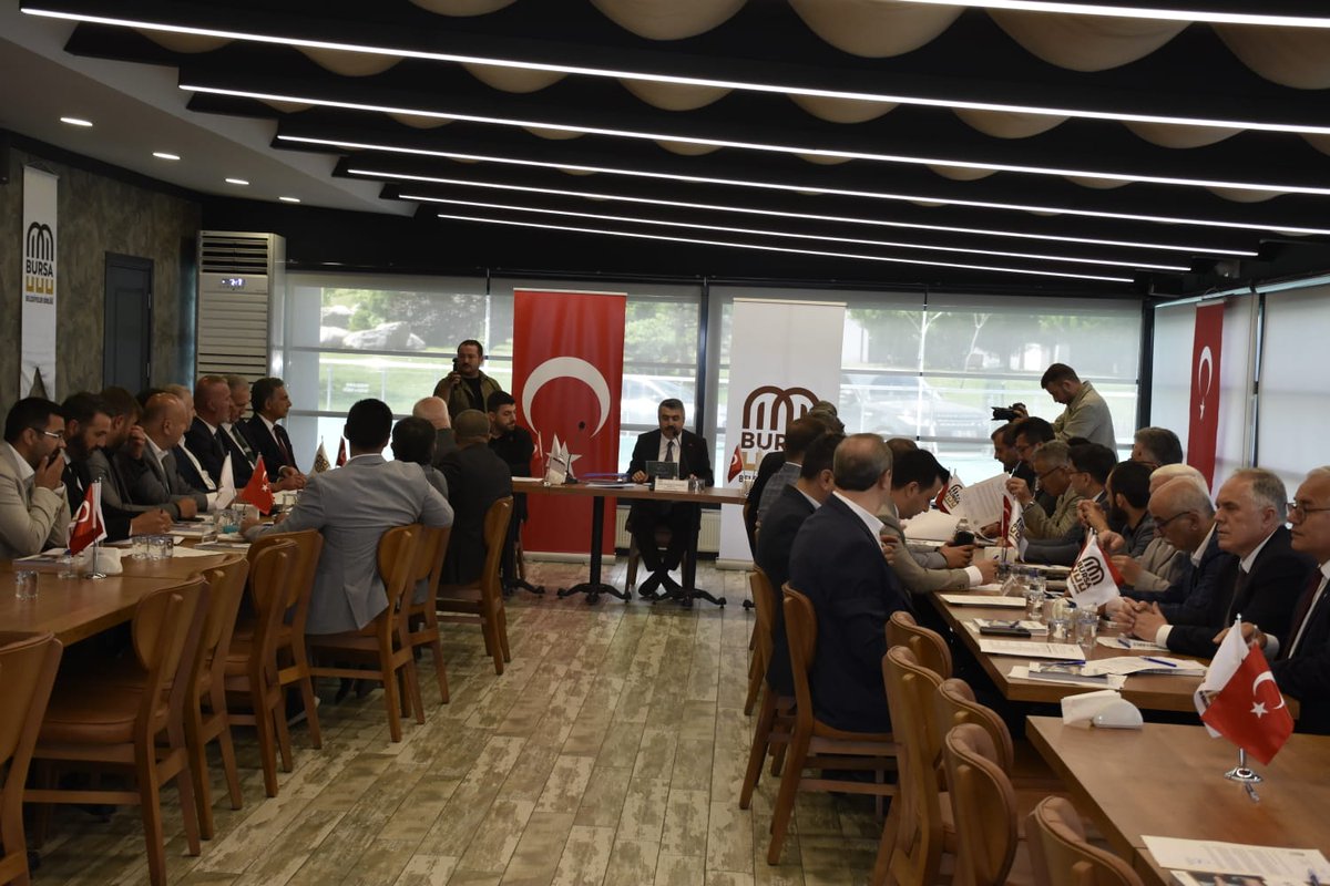 Fatih Karabatı (@fatihkarabatitr) on Twitter photo Bursa Belediyeler Birliği Başkanımız Sayın <a href="/oktayyilmaz16/">Oktay Yılmaz</a> ’ın başkanlığında gerçekleştirilen Olağan Meclis Toplantısı’na, belediye başkanları ve meclis üyeleri ile birlikte katıldık. Toplantıda alınan kararların hayırlı olmasını diliyorum. Bursa Belediyeler Birliği Başkanımız Sayın <a href="/oktayyilmaz16/">Oktay Yılmaz</a> ’ın başkanlığında gerçekleştirilen Olağan Meclis Toplantısı’na, belediye başkanları ve meclis üyeleri ile birlikte katıldık. Toplantıda alınan kararların hayırlı olmasını diliyorum.