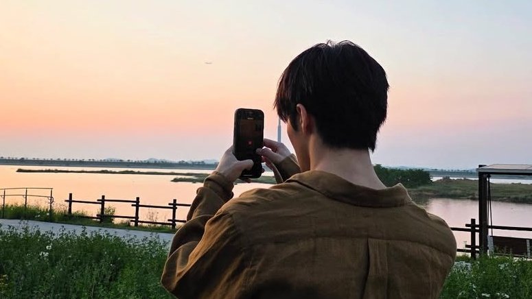anythingforlmk's tweet photo. Mark and his love for the sky never changes

🤍 https://t.co/WEWmHiiLbe