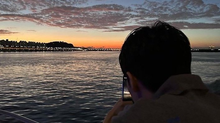 anythingforlmk's tweet photo. Mark and his love for the sky never changes

🤍 https://t.co/WEWmHiiLbe